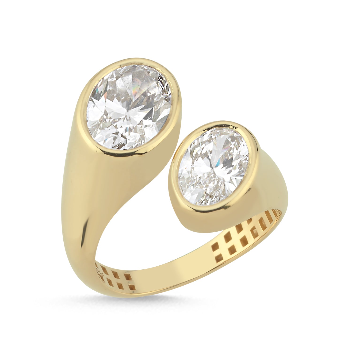 AURA 5 ct Oval Kesim Yüzük